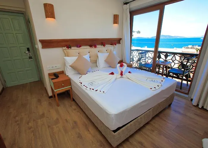 West Coast Boutique Бодрум