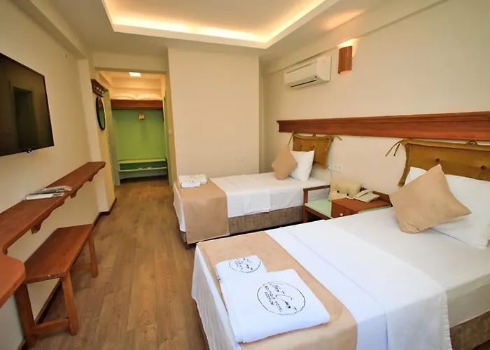 West Coast Boutique Отель