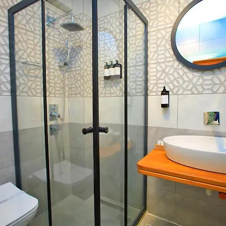 West Coast Boutique 酒店 *